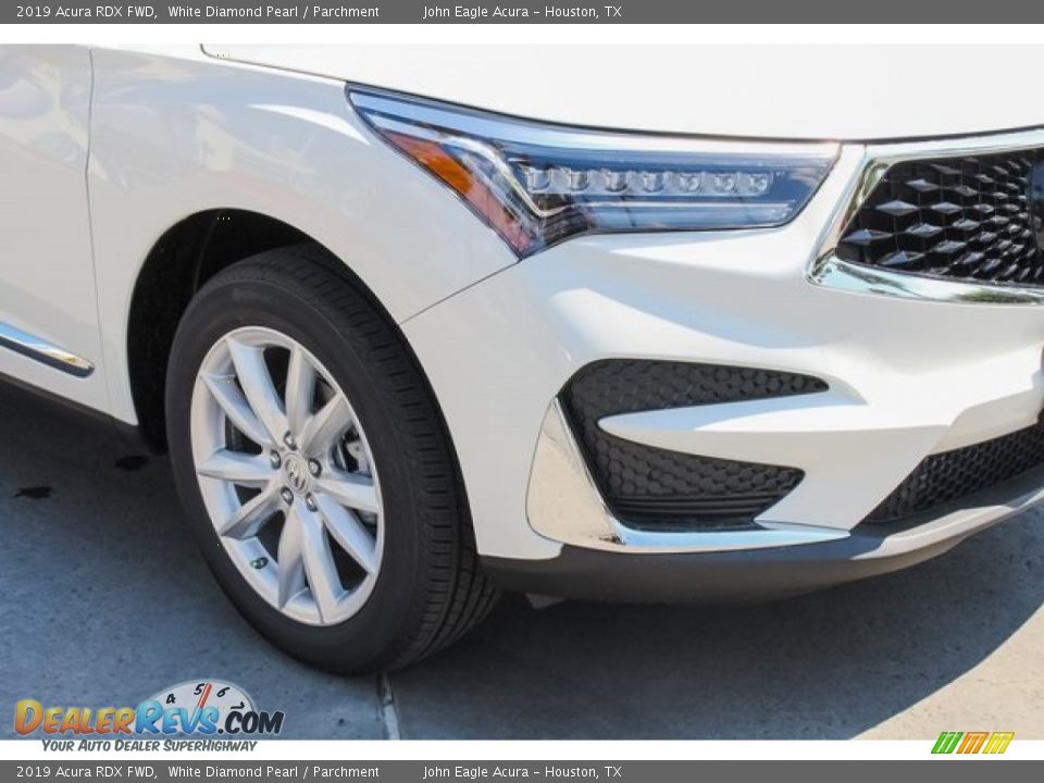 2019 Acura RDX FWD White Diamond Pearl / Parchment Photo #11