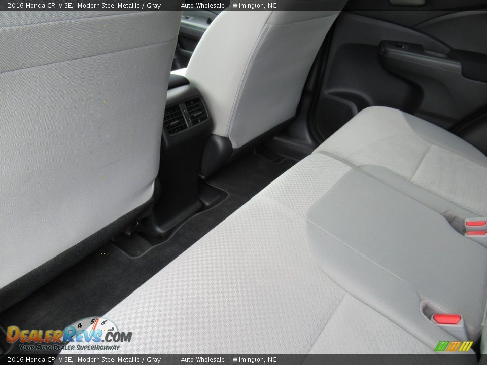 2016 Honda CR-V SE Modern Steel Metallic / Gray Photo #11