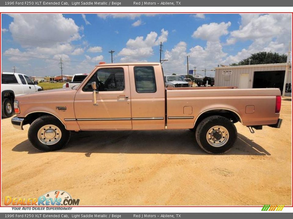 1996 Ford F250 XLT Extended Cab Light Saddle Metallic / Beige Photo #2