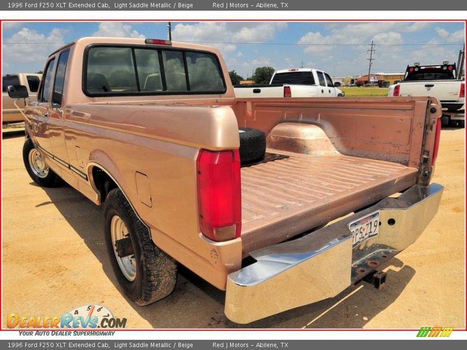 1996 Ford F250 XLT Extended Cab Light Saddle Metallic / Beige Photo #3