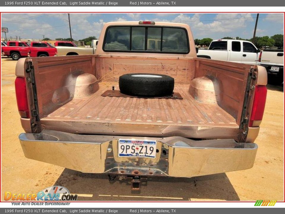 1996 Ford F250 XLT Extended Cab Light Saddle Metallic / Beige Photo #4