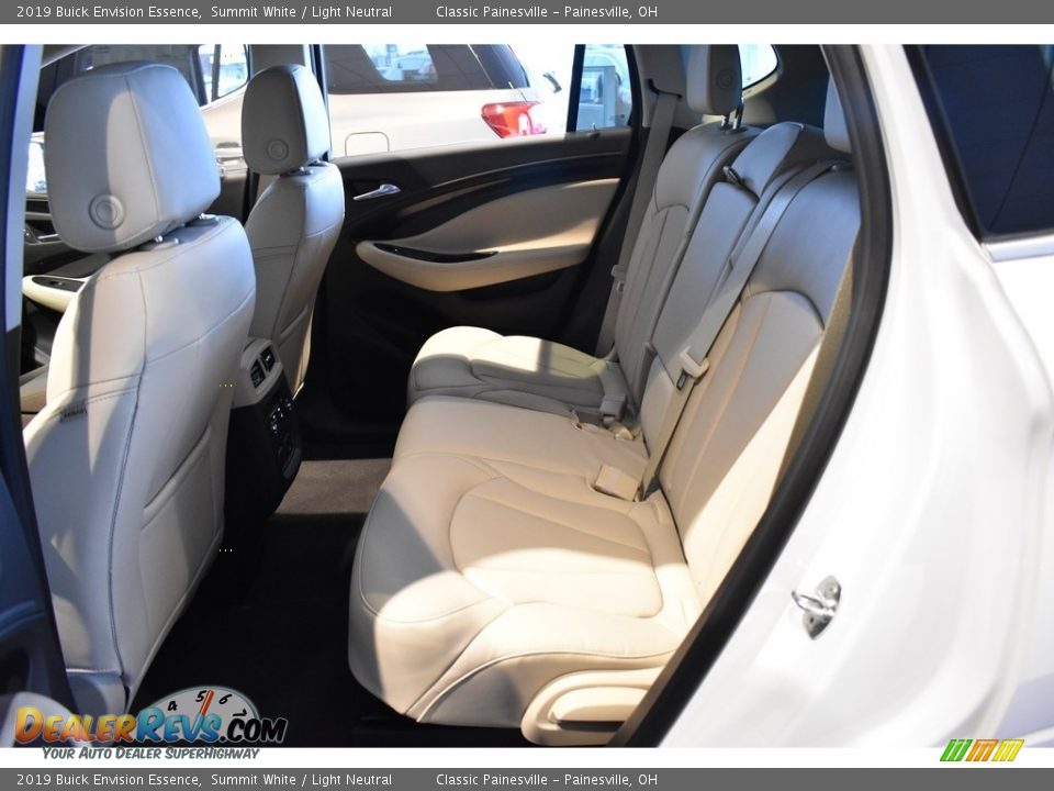 2019 Buick Envision Essence Summit White / Light Neutral Photo #6