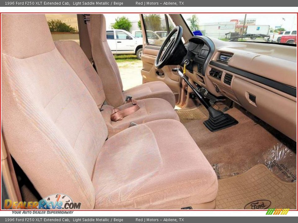 1996 Ford F250 XLT Extended Cab Light Saddle Metallic / Beige Photo #18