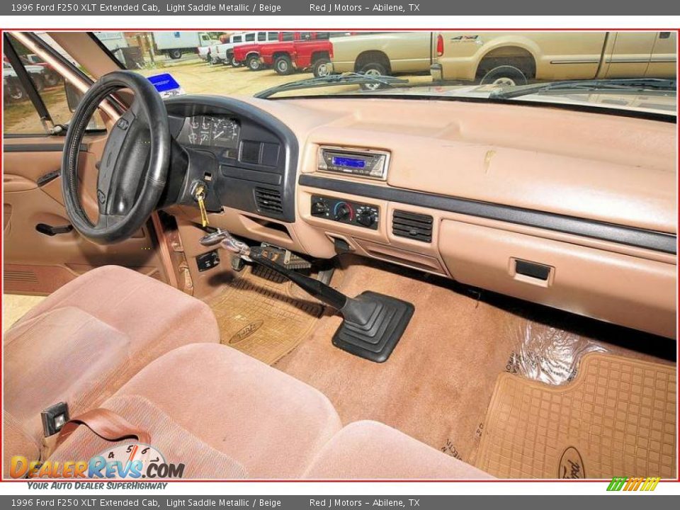 1996 Ford F250 XLT Extended Cab Light Saddle Metallic / Beige Photo #20