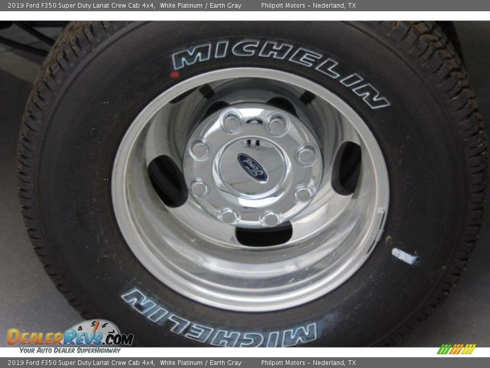 2019 Ford F350 Super Duty Lariat Crew Cab 4x4 White Platinum / Earth Gray Photo #5