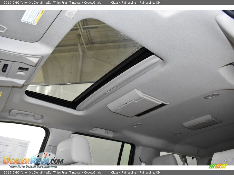2019 GMC Yukon XL Denali 4WD White Frost Tintcoat / Cocoa/Shale Photo #6