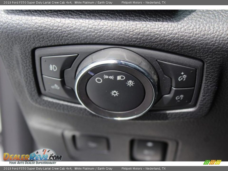 2019 Ford F350 Super Duty Lariat Crew Cab 4x4 White Platinum / Earth Gray Photo #29