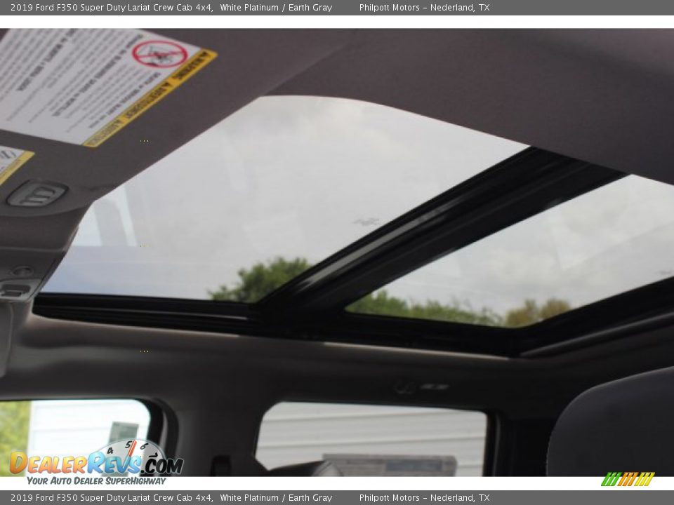 2019 Ford F350 Super Duty Lariat Crew Cab 4x4 White Platinum / Earth Gray Photo #30