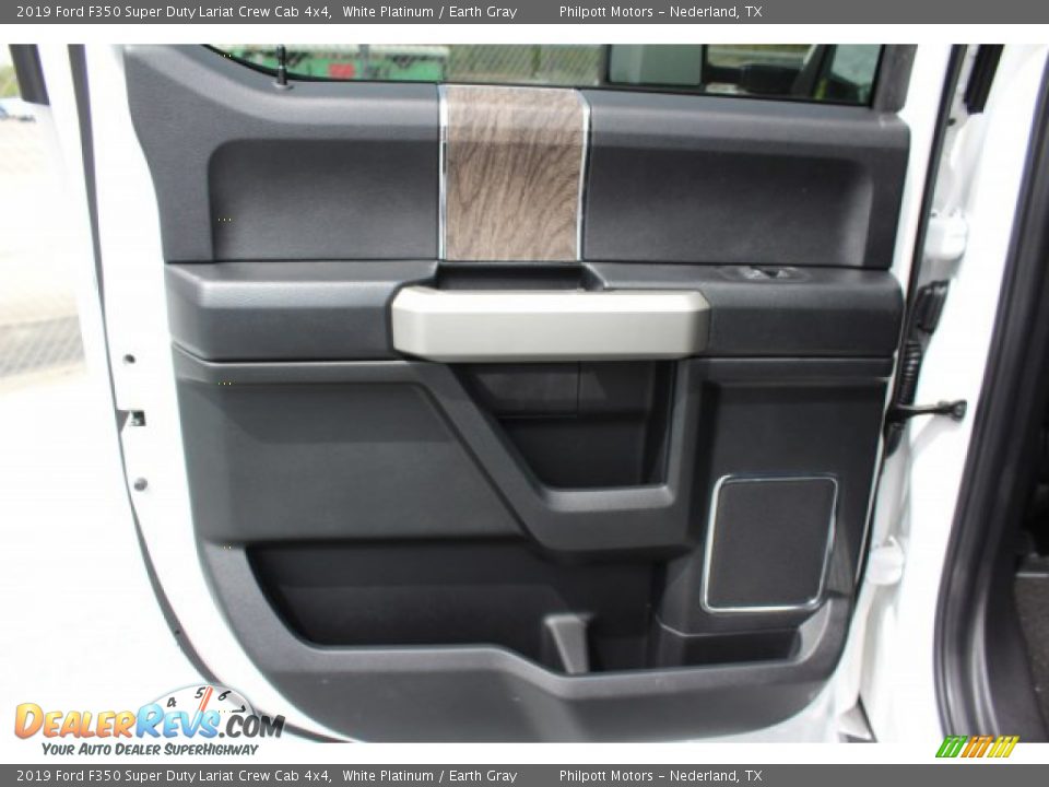 2019 Ford F350 Super Duty Lariat Crew Cab 4x4 White Platinum / Earth Gray Photo #31