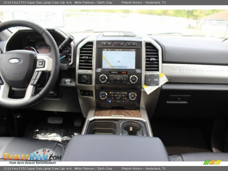 2019 Ford F350 Super Duty Lariat Crew Cab 4x4 White Platinum / Earth Gray Photo #34