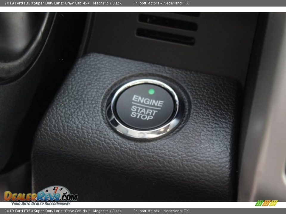 2019 Ford F350 Super Duty Lariat Crew Cab 4x4 Magnetic / Black Photo #18