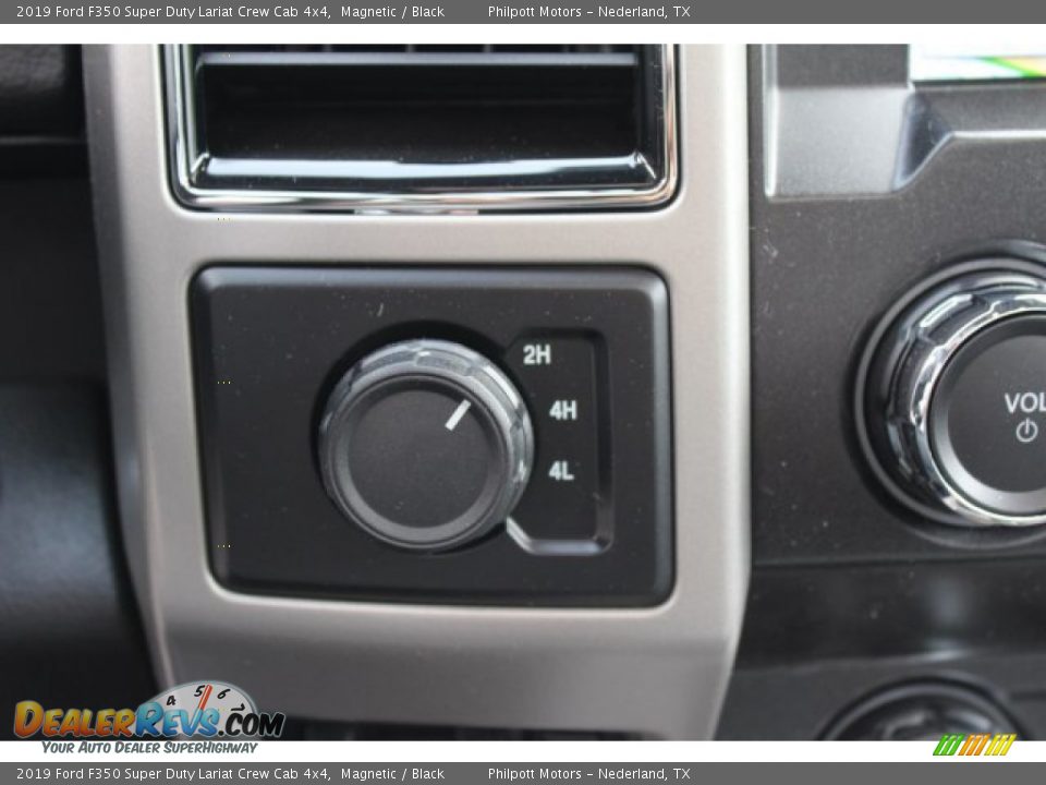 2019 Ford F350 Super Duty Lariat Crew Cab 4x4 Magnetic / Black Photo #19