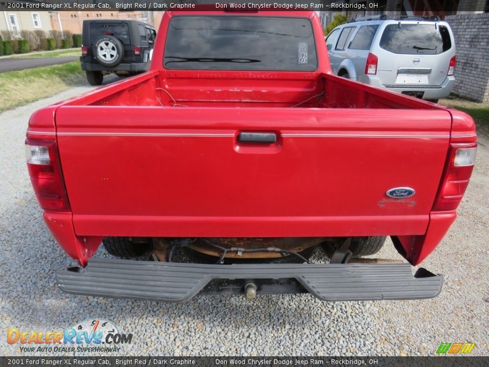 2001 Ford Ranger XL Regular Cab Bright Red / Dark Graphite Photo #10