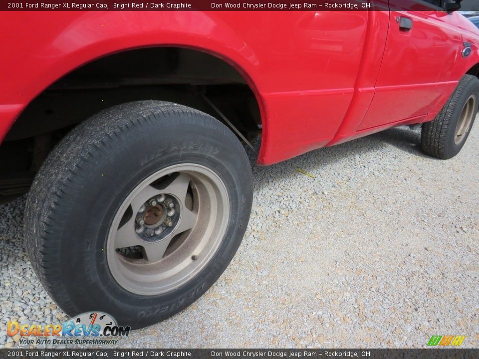 2001 Ford Ranger XL Regular Cab Bright Red / Dark Graphite Photo #12