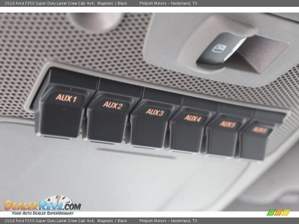 2019 Ford F350 Super Duty Lariat Crew Cab 4x4 Magnetic / Black Photo #25