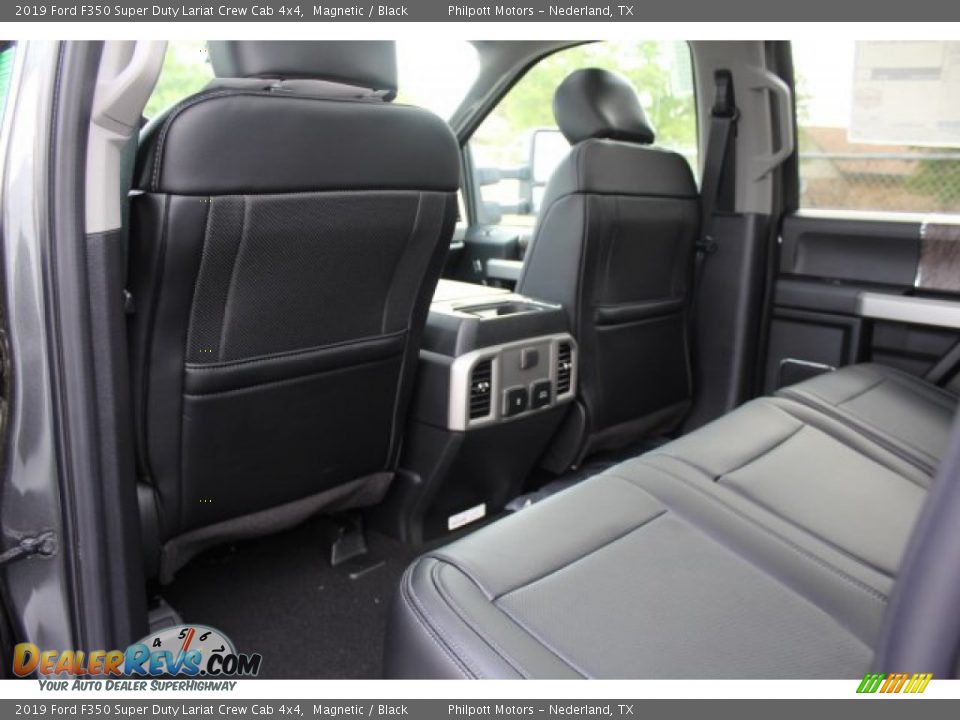 2019 Ford F350 Super Duty Lariat Crew Cab 4x4 Magnetic / Black Photo #32