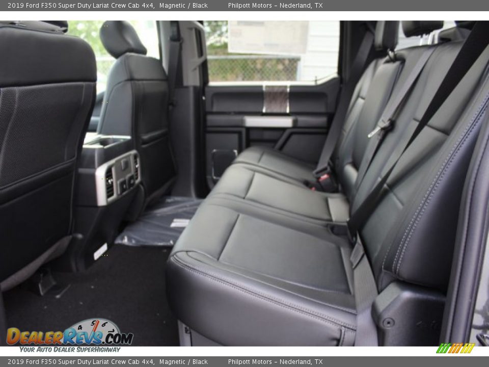 2019 Ford F350 Super Duty Lariat Crew Cab 4x4 Magnetic / Black Photo #33