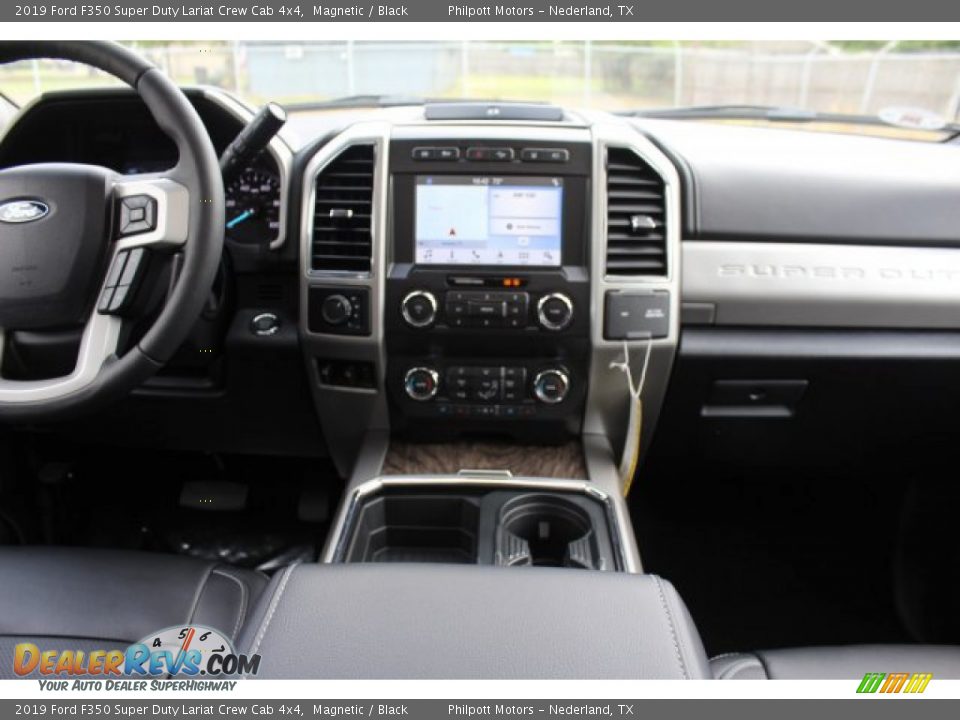 2019 Ford F350 Super Duty Lariat Crew Cab 4x4 Magnetic / Black Photo #34