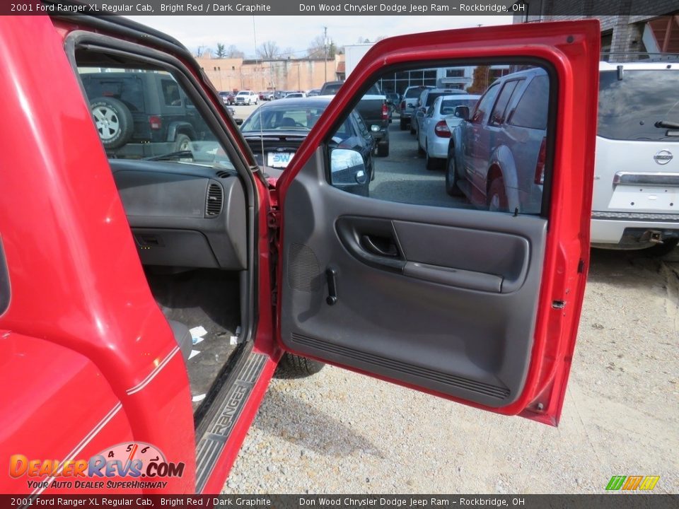 2001 Ford Ranger XL Regular Cab Bright Red / Dark Graphite Photo #20