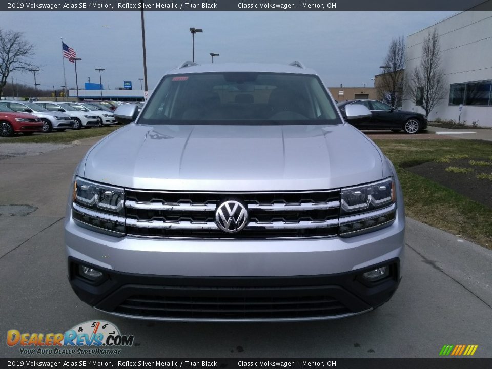 2019 Volkswagen Atlas SE 4Motion Reflex Silver Metallic / Titan Black Photo #2