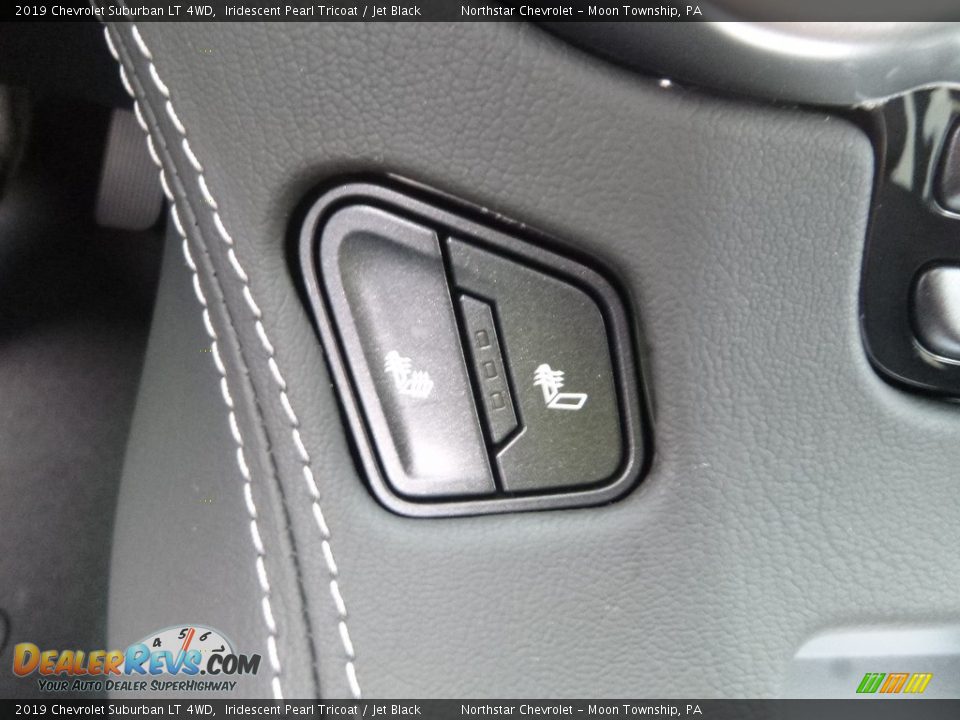 2019 Chevrolet Suburban LT 4WD Iridescent Pearl Tricoat / Jet Black Photo #18