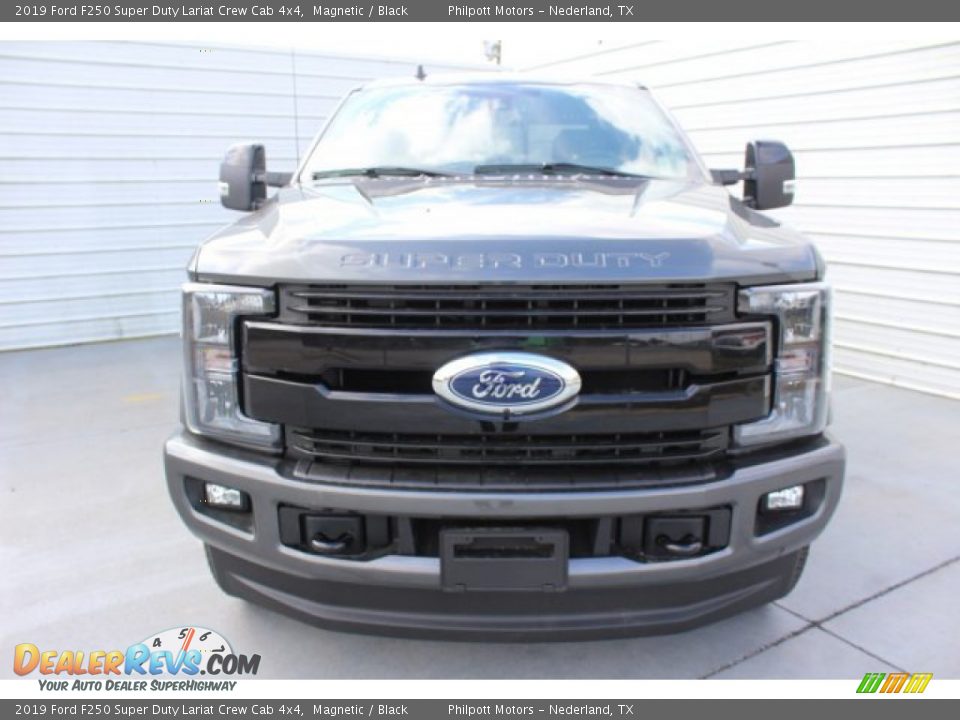 2019 Ford F250 Super Duty Lariat Crew Cab 4x4 Magnetic / Black Photo #2