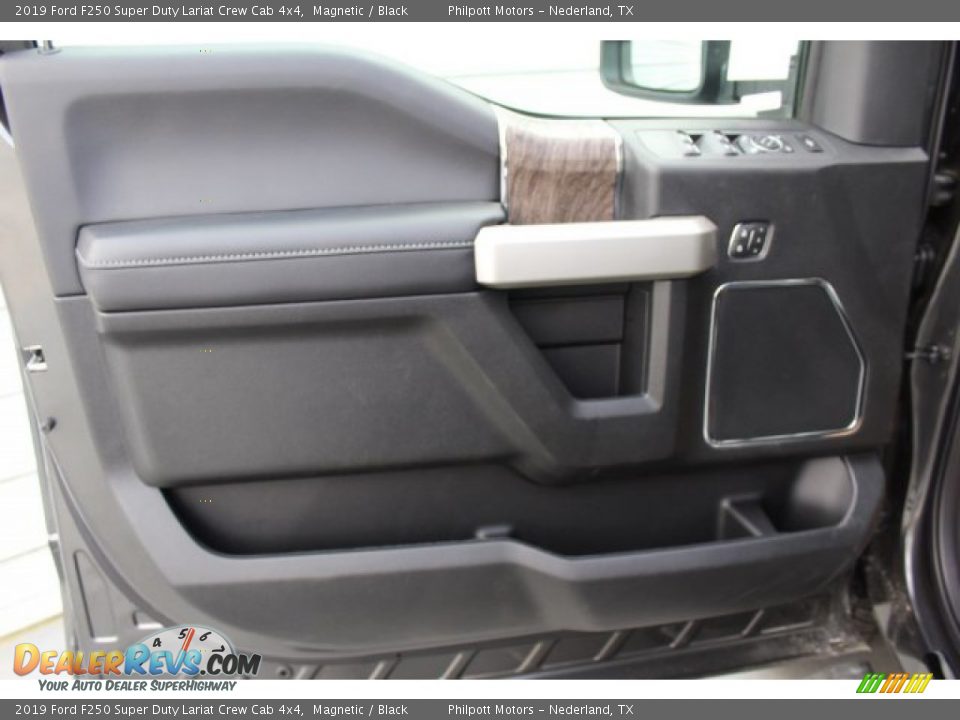 2019 Ford F250 Super Duty Lariat Crew Cab 4x4 Magnetic / Black Photo #9