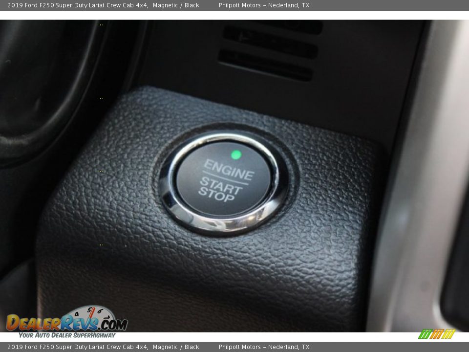 2019 Ford F250 Super Duty Lariat Crew Cab 4x4 Magnetic / Black Photo #17