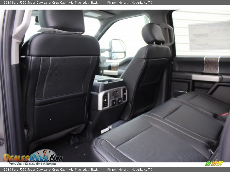 2019 Ford F250 Super Duty Lariat Crew Cab 4x4 Magnetic / Black Photo #29