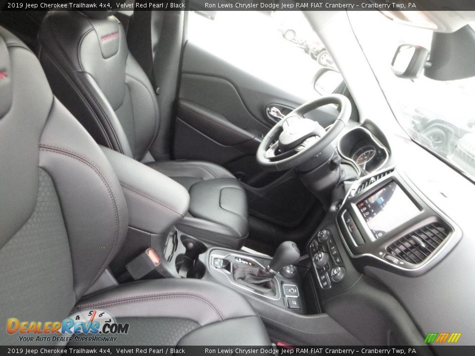 2019 Jeep Cherokee Trailhawk 4x4 Velvet Red Pearl / Black Photo #10