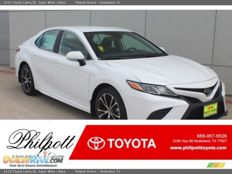 2019 Toyota Camry SE Super White / Black Photo #1