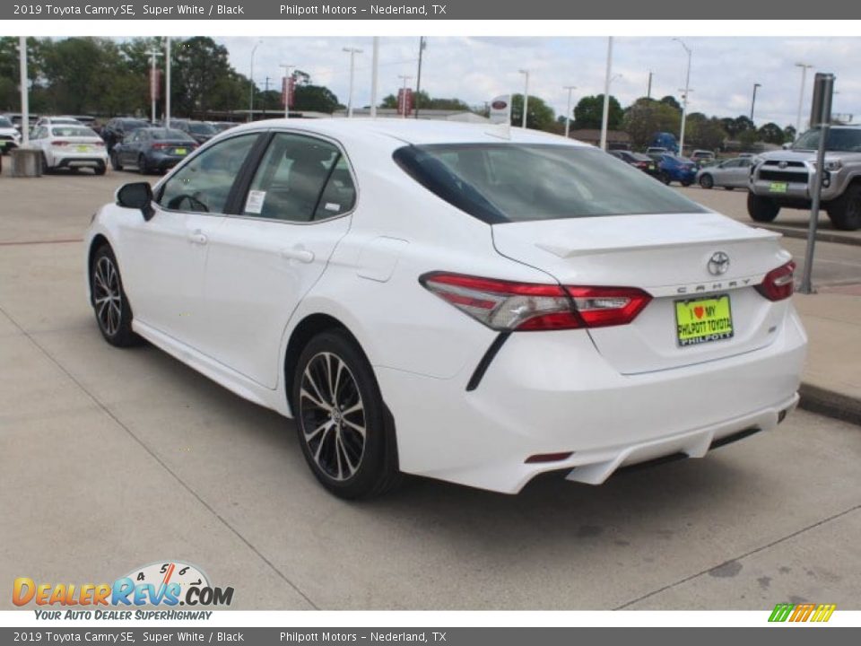 2019 Toyota Camry SE Super White / Black Photo #6