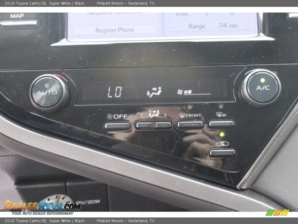 2019 Toyota Camry SE Super White / Black Photo #13