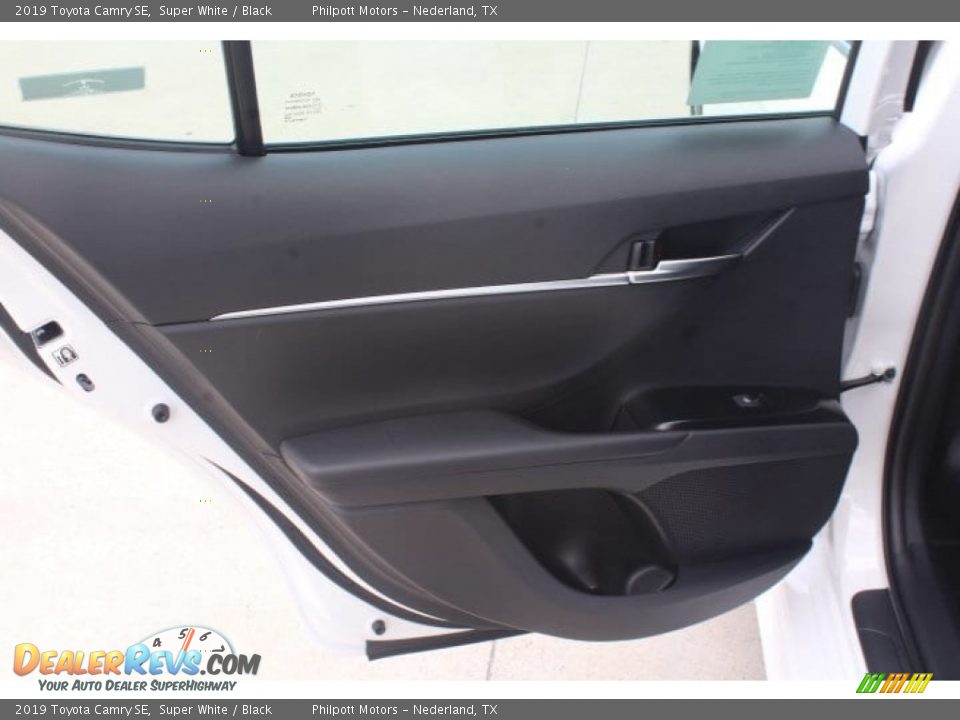 2019 Toyota Camry SE Super White / Black Photo #18