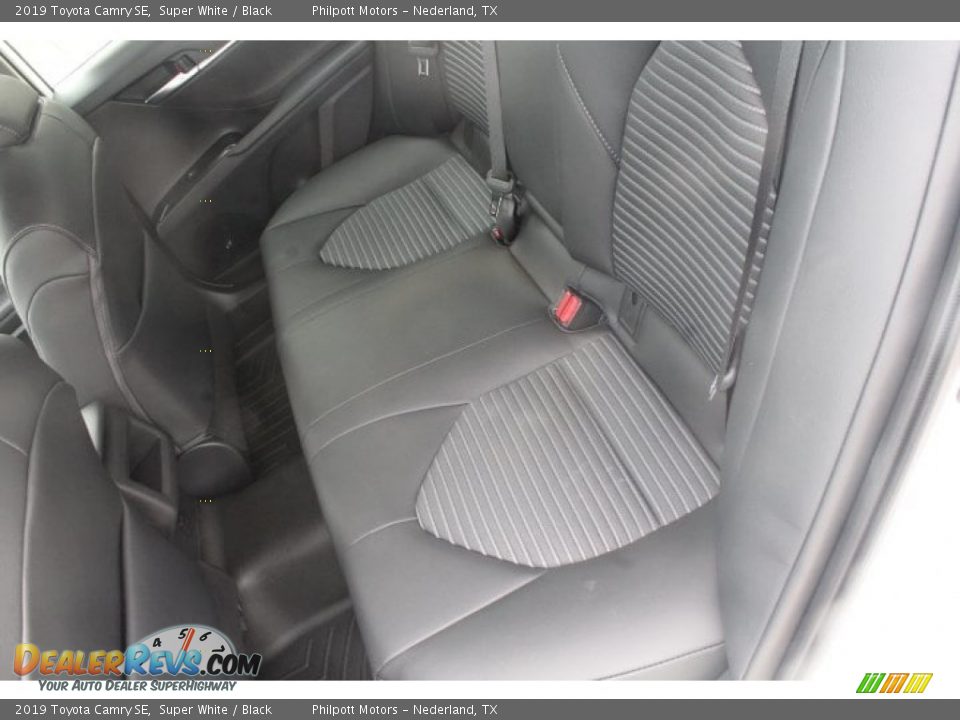 2019 Toyota Camry SE Super White / Black Photo #19