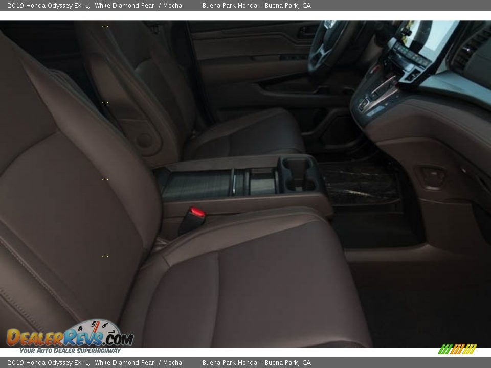 2019 Honda Odyssey EX-L White Diamond Pearl / Mocha Photo #32