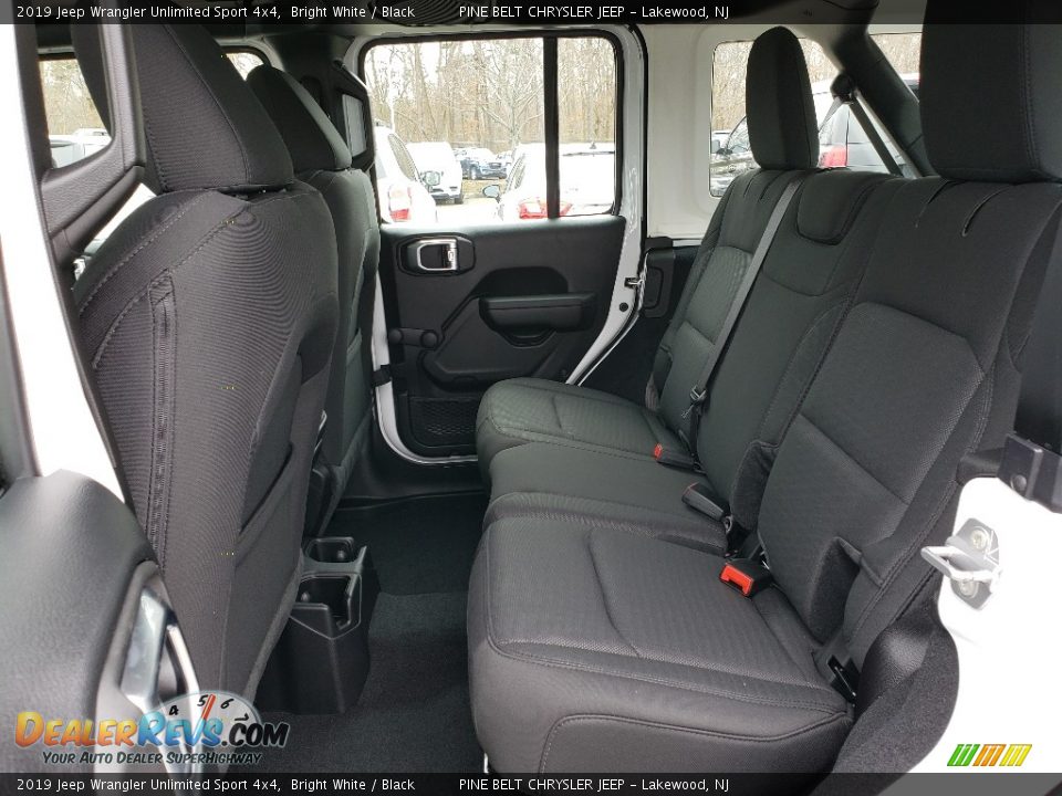 2019 Jeep Wrangler Unlimited Sport 4x4 Bright White / Black Photo #6
