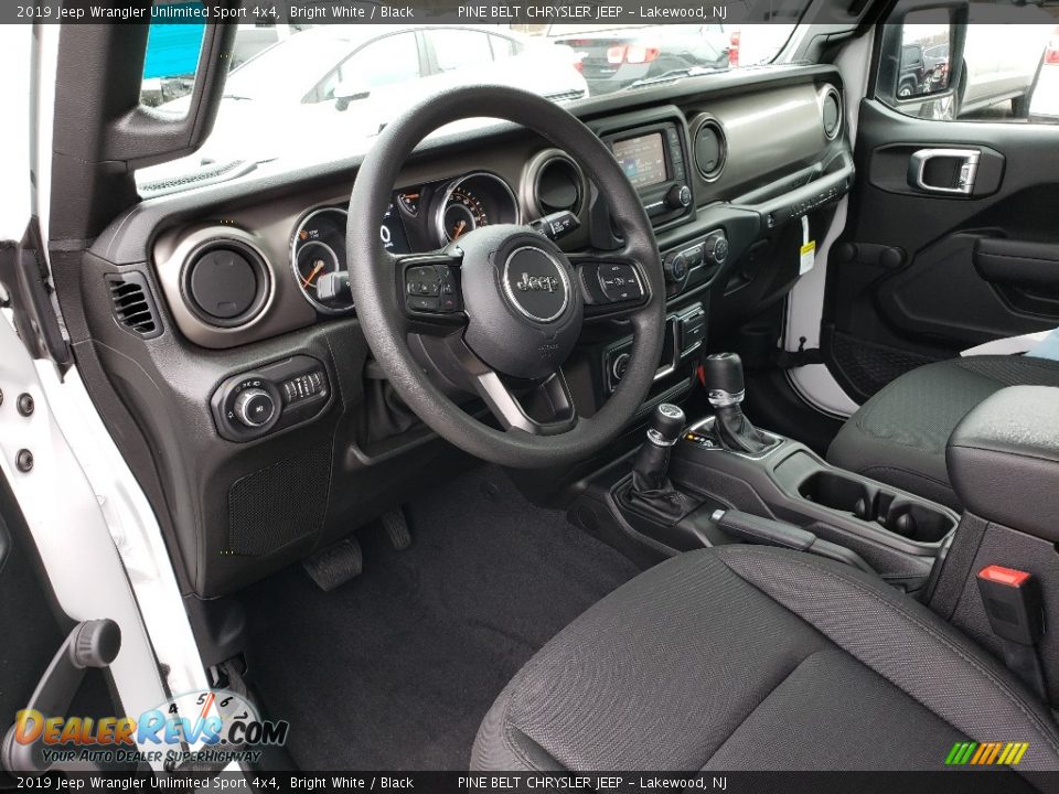 2019 Jeep Wrangler Unlimited Sport 4x4 Bright White / Black Photo #7