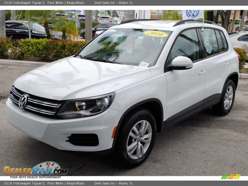 2016 Volkswagen Tiguan S Pure White / Beige/Black Photo #4