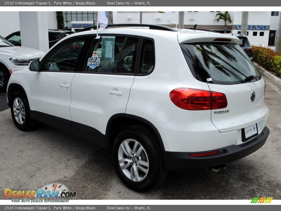 2016 Volkswagen Tiguan S Pure White / Beige/Black Photo #6