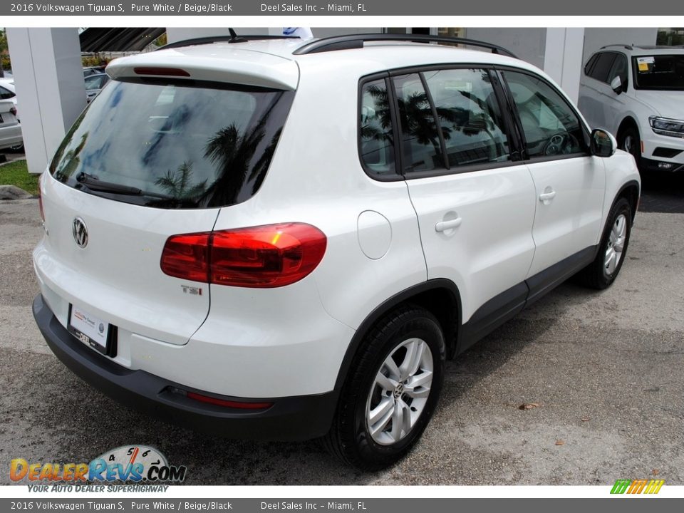2016 Volkswagen Tiguan S Pure White / Beige/Black Photo #9
