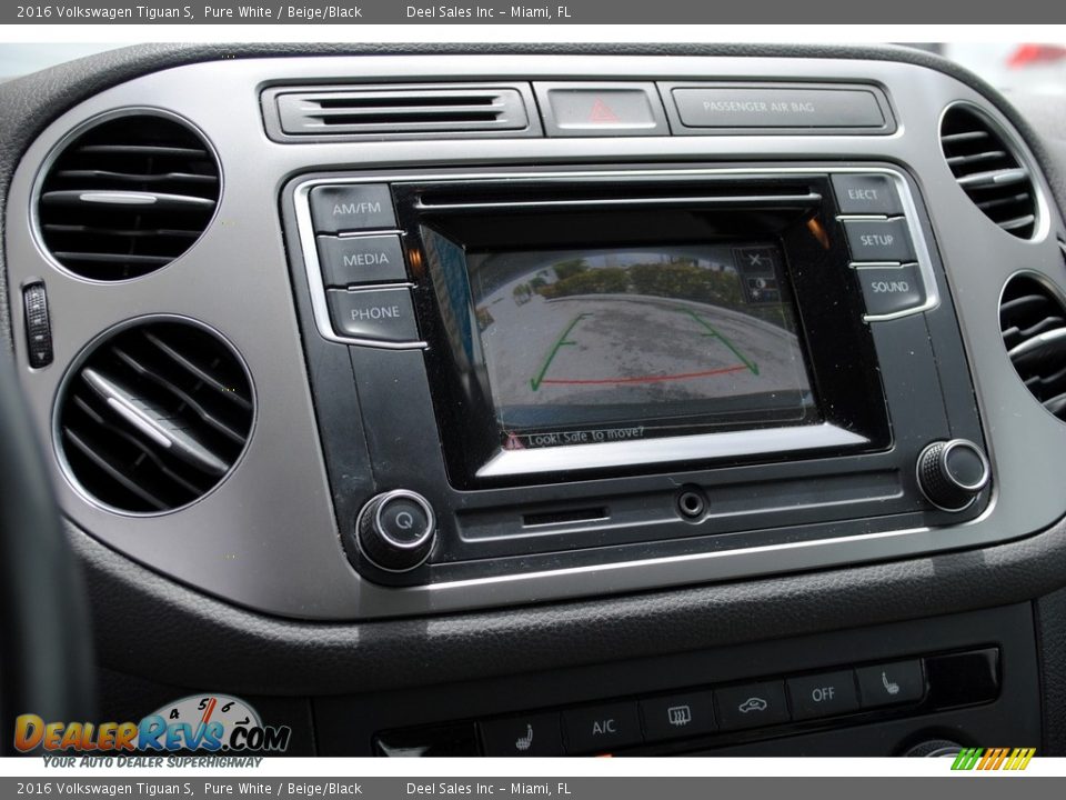 2016 Volkswagen Tiguan S Pure White / Beige/Black Photo #15