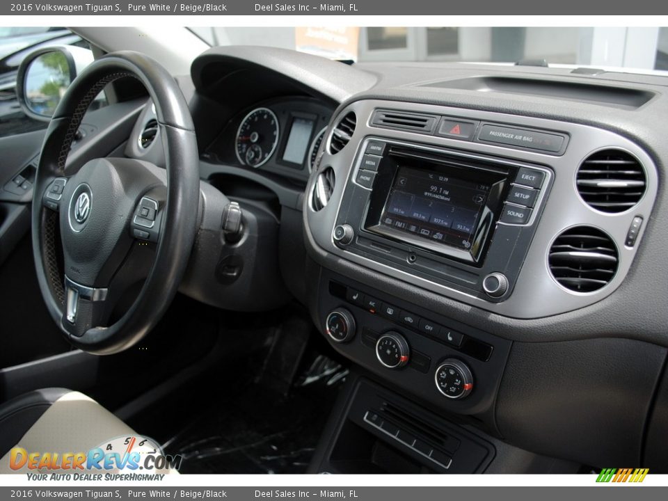 2016 Volkswagen Tiguan S Pure White / Beige/Black Photo #18