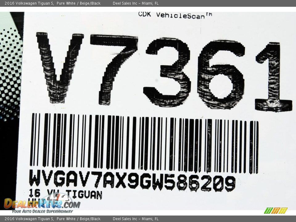 2016 Volkswagen Tiguan S Pure White / Beige/Black Photo #20