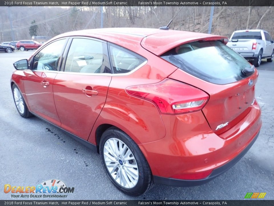 2018 Ford Focus Titanium Hatch Hot Pepper Red / Medium Soft Ceramic Photo #5