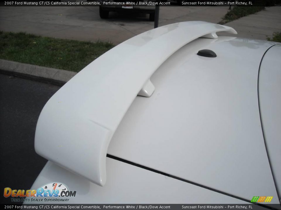 2007 Ford Mustang GT/CS California Special Convertible Performance White / Black/Dove Accent Photo #12