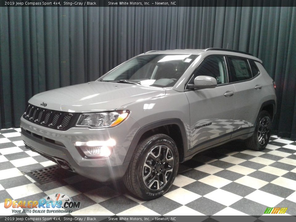 2019 Jeep Compass Sport 4x4 Sting-Gray / Black Photo #2