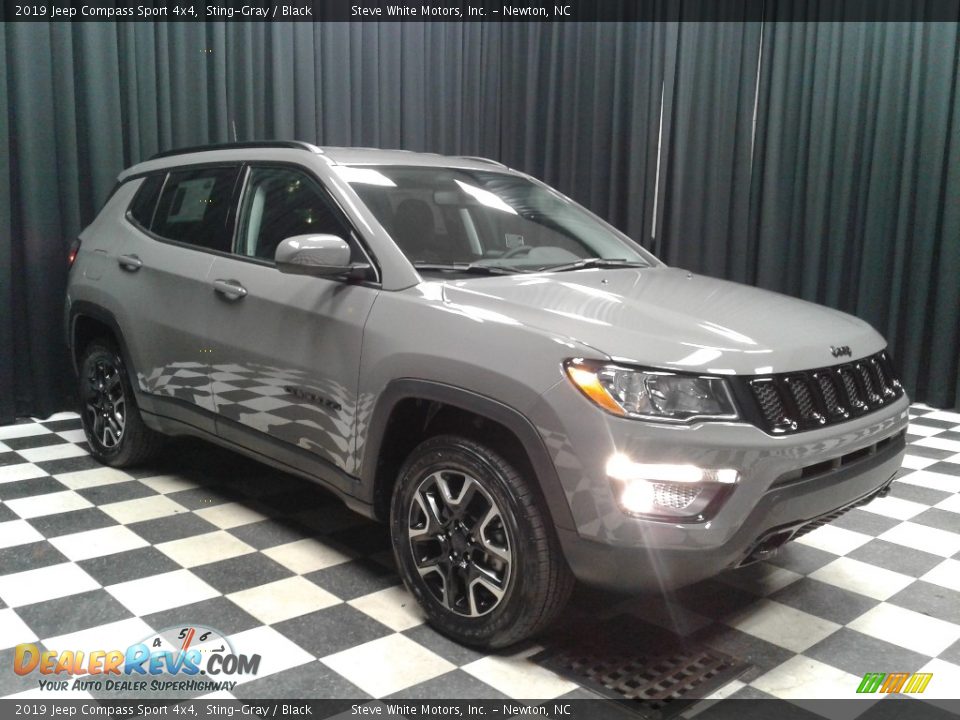 2019 Jeep Compass Sport 4x4 Sting-Gray / Black Photo #4