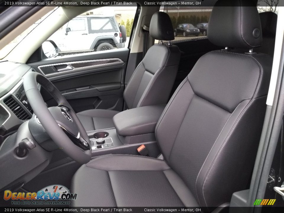 Titan Black Interior - 2019 Volkswagen Atlas SE R-Line 4Motion Photo #3