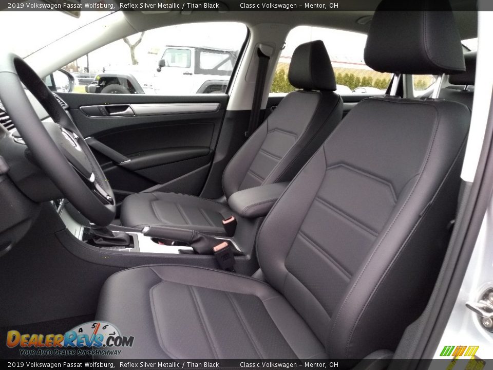 2019 Volkswagen Passat Wolfsburg Reflex Silver Metallic / Titan Black Photo #3